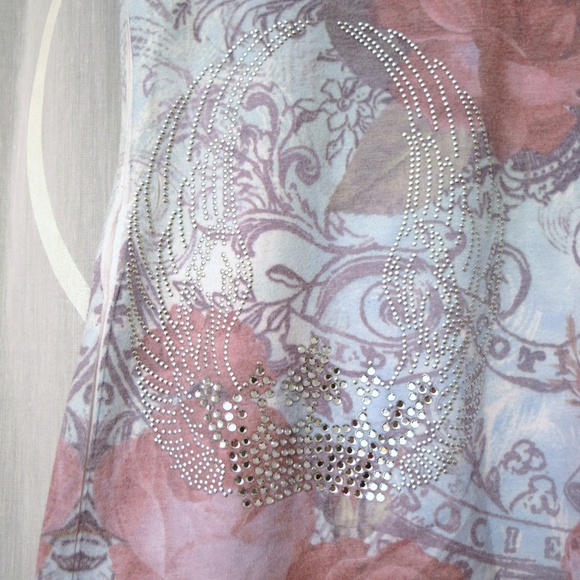 EXPRESS Tattoo Roses & Jeweled Fitted T-shirt | Size XS - Picture 3 of 4